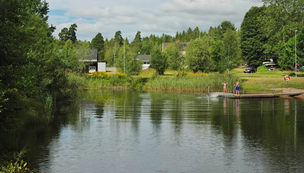 Badplats i Sällevadsån i Järnforsen i Hultsfreds kommun i Småland i Sverige.