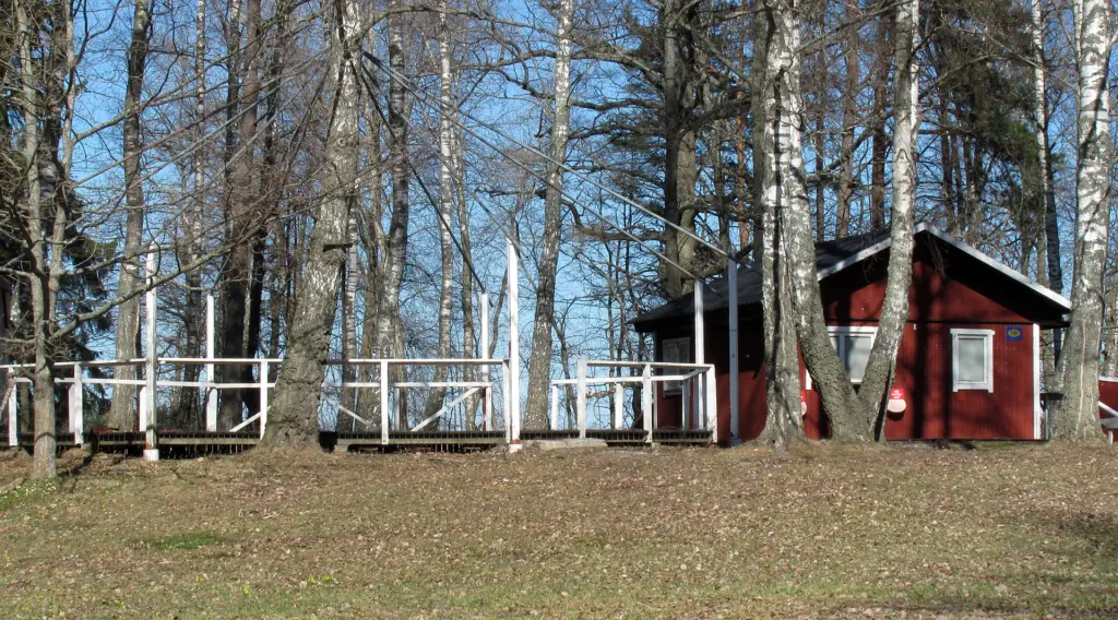 Norrby holme, dansbana och koisk