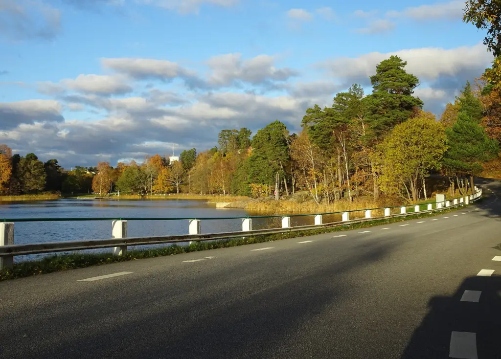 Hamnviken och Hamnviksägen i Nynäshamn