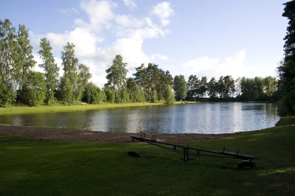 Järpås badsjö, Lidköpings kommun.