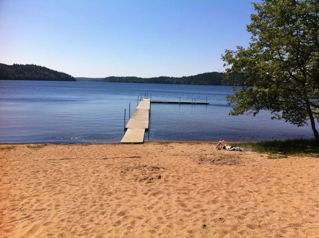 Ingared Beach