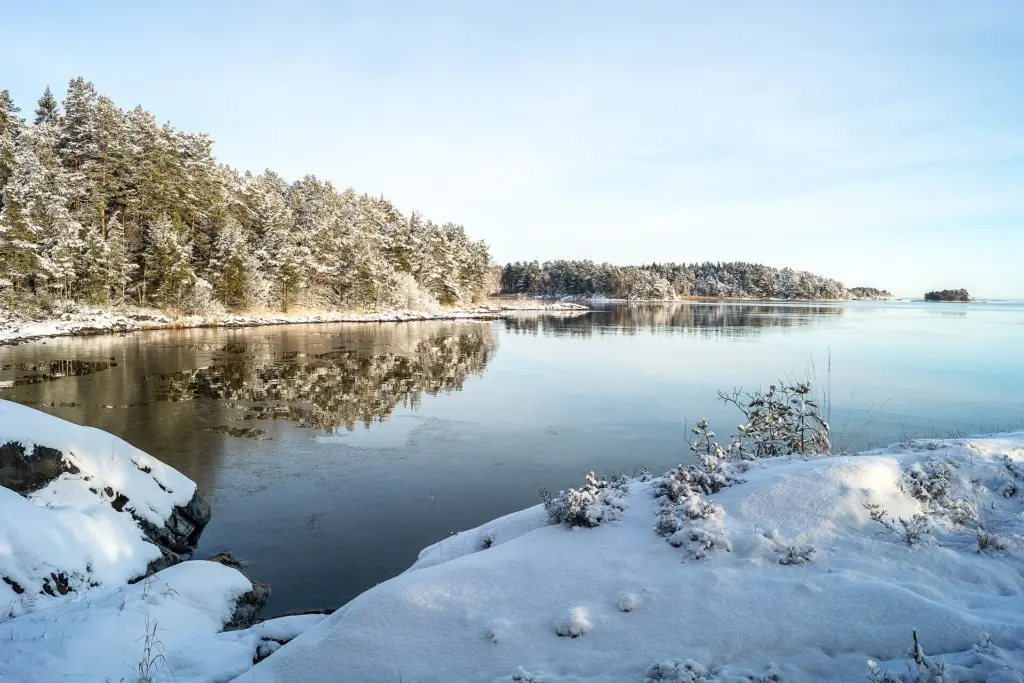 Tösse Archipelago in the lake Vänern, outside the estate Vänsberg