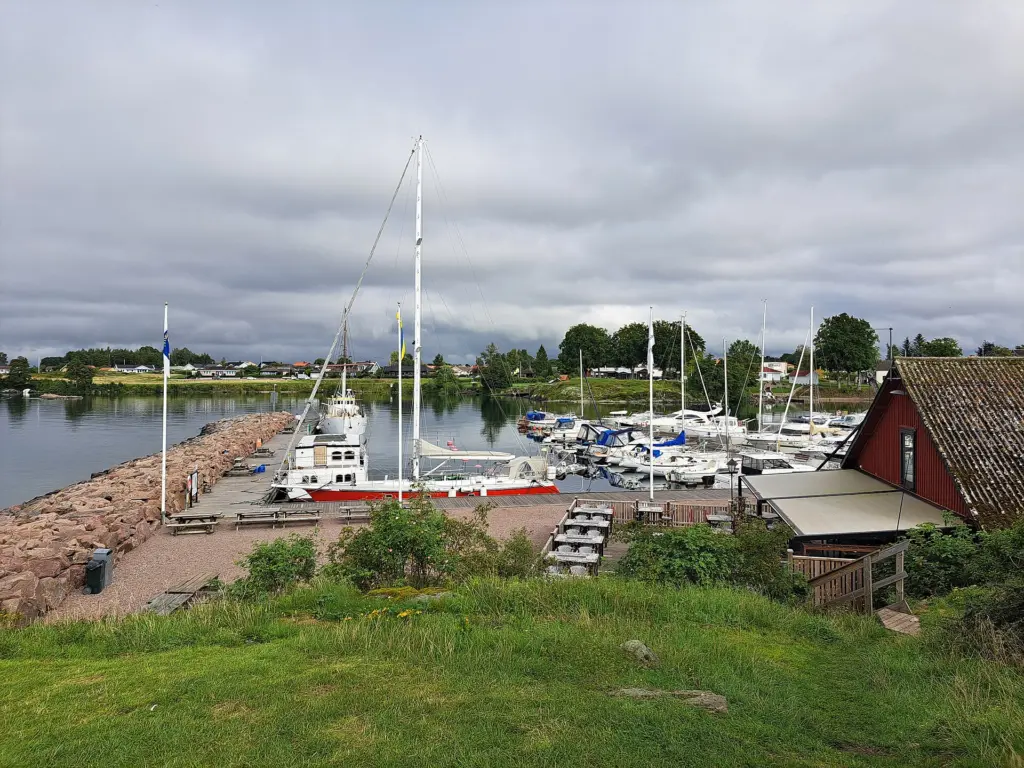Hästholmens hamn