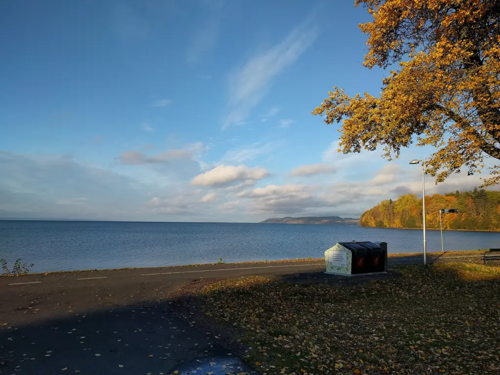 beach att Jönköping lake Vättern